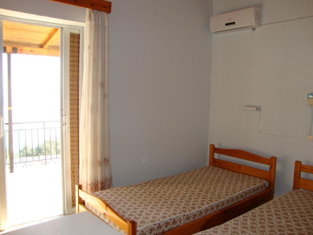 فندق نساكيونفي  Nissaki Sea View الغرفة الصورة